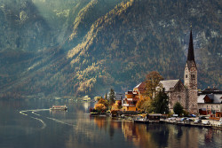 senpais:  The extremely picturesque town of Hallstatt in upper Austria. It is listed by UNESCO as a World Heritage Listed Site Photo’s by tanit, david campbell, thomas straubinger and ruj 