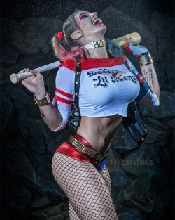 awesomecosplaygirls:Harley Quinn (Suicide Squad) by Alyssa Loughran