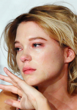 luciferetlucia:  Lea Seydoux crying during the press conference for Blue is the Warmest Colour in Cannes 