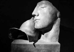 europeansculpture:Igor Mitoraj - Il Grande Sonno, Bronze, 2004.
