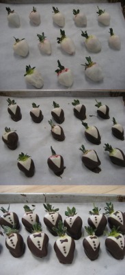 thecakebar:  Tuxedo Chocolate Strawberries Tutorial 