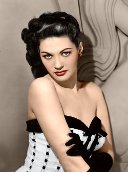 retrologyrules:  Screen Siren of the Day - Yvonne De Carlo Born Margaret Yvonne Middleton [September 1, 1922 – January 8, 2007], she was a Canadian-born American actress and singer of Film, Television, and Theater  During her Six-Decade career,