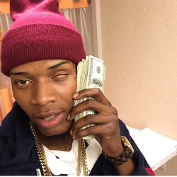 theblackdelegate:  Reblog fetty WAP holding this money and MONEY WILL COME YOUR WAY  fuck the money, i want HIM to come my way. lol