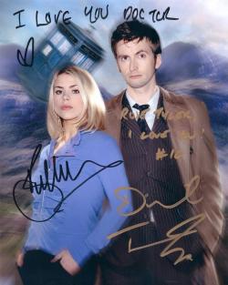 davidtennantcom:  PHOTO - The Tenth Doctor Completes THAT Sentence: “Rose Tyler…” (With Video)   “…And I suppose it’s my last chance to say it…Rose Tyler…”It’s the sentence that viewers of the Series 2 finale Doomsday were waiting