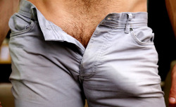 edcapitola:  frakkinhotstuds:  Crotchwatching is my favorite past-time  Follow me and I’ll follow you … http://edcapitola.tumblr.com 
