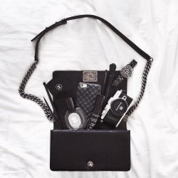 Black on black handbag essentials ⚫️ #olympuspengeneration #chanel #handbag by lydiaemillen
