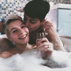 lu-ia:  Bubble bath, champaign and strawberries with my love tonight. It’s our last few days together so we decided to so something special while we can. I am so happy. I am so loved. I will wait forever to be with you in any form I can. You are so
