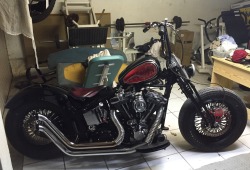 nico1340:  #japan style Bobber #bobber Harley Davidson #indian Larry tank #painted tank #ape hanger #bobber chopper #hd 1340 #custom Harley #springer Harley