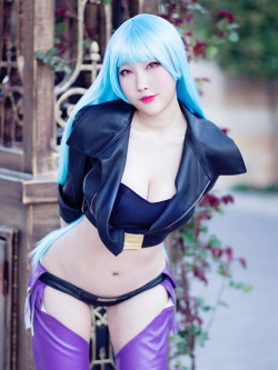 hotcosplaychicks: Kula Diamond from KOF / SNK Heroines by RinnieRiot   Check out http://hotcosplaychicks.tumblr.com for more awesome cosplay We’re on Facebook!https://www.facebook.com/hotcosplaychicks 