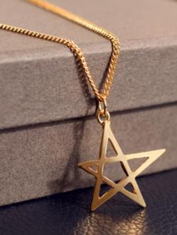 randompic:  buy it hereGolden Star Pendant Alloy Chain Necklace