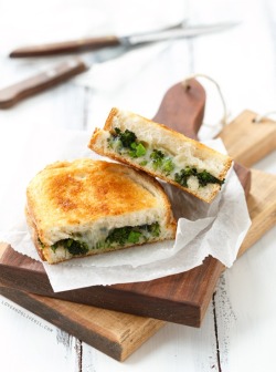do-not-touch-my-food:  Broccolini Grilled Cheese