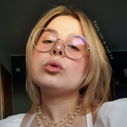 kara-is-a-cutie:I have a bit of an oral fixation, just wish it was his hand instead of mine.(Although flirty in nature, this is not an invitation. I have no interest in sexting with you or seeing your genitalia. Also DON&rsquo;T call me sexy, it makes