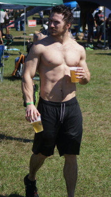 ksufraternitybrother:  IS THE OTHER BEER FOR ME, BRO?  KSU-Frat Guy:  Over 22,000 followers . More than 13,000 posts of jocks, cowboys, rednecks, military guys, and much more.   Follow me at: ksufraternitybrother.tumblr.com