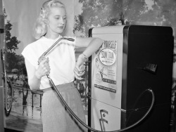 Tanning vending machine, 1948.