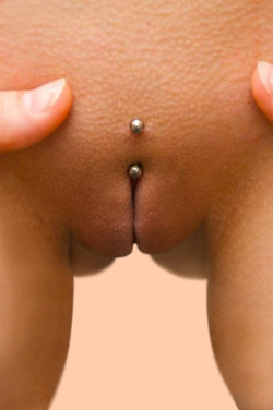 pussymodsgalore:   pussymodsgalore A nice Christina piercing. An earlier poster says; “Never been a huge fan of the Christina piercing, as it seems to have no function but ornament.”. It is certainly true that it is purely decorative, unlike many