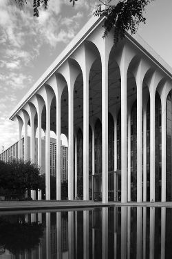 ollebosse:    The Northwestern National Life Insurance Building, Minneapolis, by Minoru Yamasaki &amp; Associates, 1965  