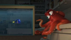 waltandmickey:  Ed O'Neill,Ty Burrell and Kaitlin Olson will all lend their voices in Finding Dory 
