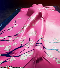 kinkengineering:  Kink Engineering’s new Sakura Vacbed.  Each blossom is laser-cut and hand glued, making this our most elaborate vacbed to date!