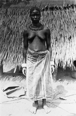ukpuru:  Igbo woman Gustaf Bolinder, 1930-31 