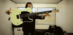 maggot-zombie:  James Root + Fender Through The Years 