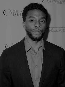 sanellycarmen:    Chadwick Boseman at the Black Caucus Foundation’s 20th Annual Celebration of Leadership in the Fine Arts on Sept 14, 2016 (arrivals). 