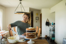 sweetoothgirl:  HOW TO MAKE FLOWER WEDDING CAKE  