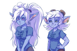 plagueofgripes:   “Hey, did you change the writing on my shirt?”     happy blue~