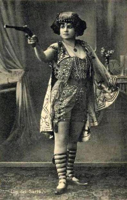 Carnival Performer Elly del Sarto, c. 1910.
