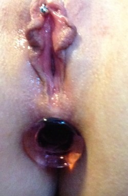 Sexy piercing AND a plug - hot!!