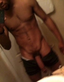 mcaval12:  Follow my Blog:  http://mcaval12.tumblr.com/  Over 13,000 pics and vids of Beautiful Black Dick submit your pic here   http://mcaval12.tumblr.com/submit Over 15,000 followers Please Reblog Thanks for the “likes”  Bathroom Pic 