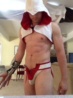 muszumbak:  wanna-blessed-be:  verdeinvolumes:  Someone come and take my beer and Photoshop away from me. It’s 1 o’clock in the morning on a Friday.  Jesus take the wheel Waacom tablet.  Halloween costume? :p  Is this your ASS-ASS-in’s Creed cosplay?