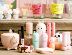 kupcake89:  Cupcake’s Clothes: ♥ Cute Cosmetics - Etude House &amp; Tony Moly Reviews ♥ en We Heart It. http://weheartit.com/entry/52115172/via/kupcake_89  i want it all *ç*!!