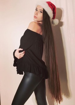 adore-long-hair: magister1972: #hair #longhair #verylonghair #blonde #redhair #brunette #hairfashion #волосы #длинныеволосы #sowhat #девушка #Haar #langeHaare #pelo #cheveux #capelli #capellilunghi #hår #cabelo #włosy #woman