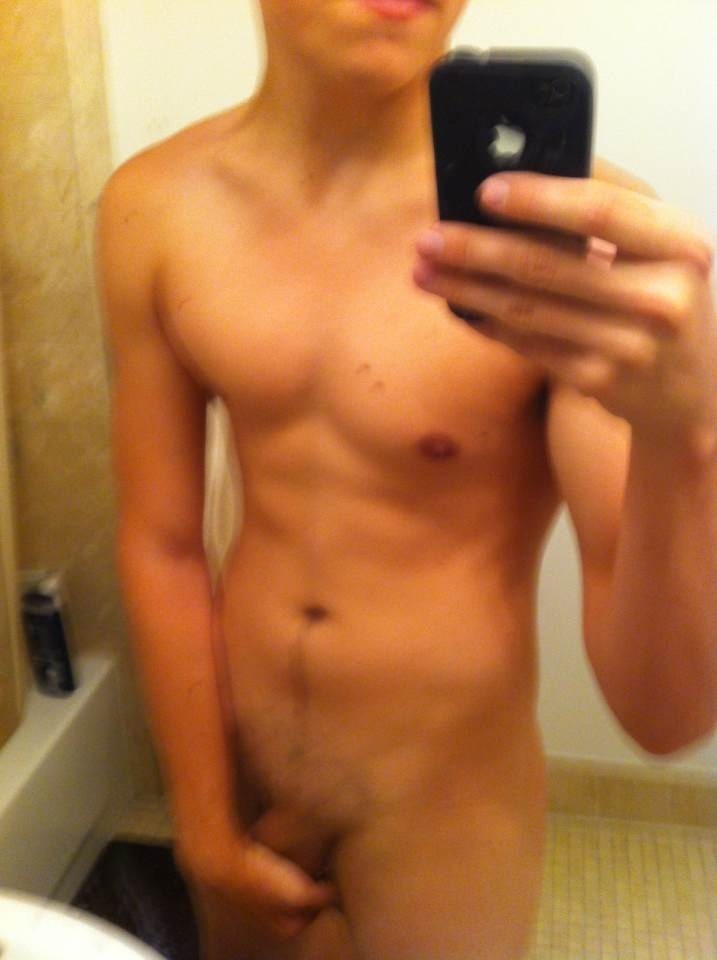 Dylan penn hot nude