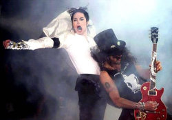 ilovemjrip:  Michael Jackson &amp; Slash