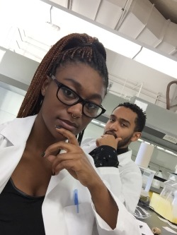 plushpussy:allimaynicole:horusyounggod:youarelovedbynye:Because black does not equate uneducated🙌Ya’ll lookin all cute in your lab coats! Get it!  I LOVE BLACK PEOPLE IN LAB COATS