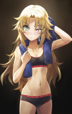 tonee89:Was wondering if Mordred and sport bra would go well together
