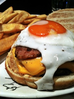 i miss you so much , my loved Egg Bacon Cheeseburger !! 