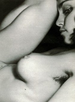 squidswilbesquids:  Lee Friedlander - Madonna Nude #6 1985  