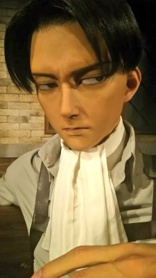 Additional close-ups of Levi &amp; Eren’s clonoids at Universal Studios Japan’s SNK THE REAL (2016) exhibition!More about current and previous SNK THE REAL!More on the clonoids!