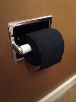 whynotvanessa:  best-of-imgur:  My roommate bought black toilet paper.  i would so buy black toilet paper 