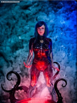 nefariousimaging:  danny-cee-:  My Zivity set was finally released!! Think Ursula, when she becomes Vanessa to steal the Prince from Ariel. *evil grin*. Photographer was nefariousimaging. Paint with the help of Gargoyle/Rob Hester and Cherry Dee. You