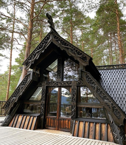 katiiie-lynn:  voiceofnature:  Hugin (The Raven’s Nest) is located 280 meters above Sognefjord, all by itself. A unique treehouse with a Norse expression which are inspired by the Norwegian stave churches Urnes and Borgund. A lot of effort and more