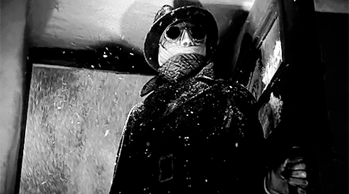 classichorrorblog:  The Invisible ManDirected by James Whale (1933)   