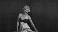 perfectlymarilynmonroe: Marilyn photographed by Milton Greene, 1953. 