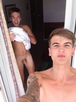 nakedoutdoorguys:  He doesn’t like to see his mate naked