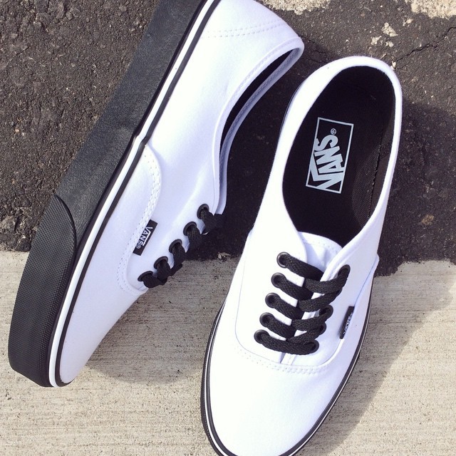 Vans Black Sole / True White : Sneakers