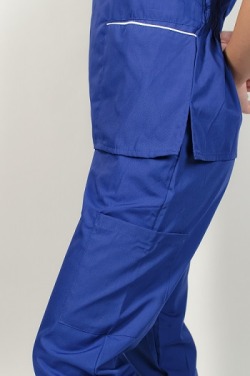 smileyscrubs:  Our Contrast Scallop Scrub Set in Blue, with 3 pocket pants, 2 side pockets and 1 cargo pocket here at www.smileyscrubs.com