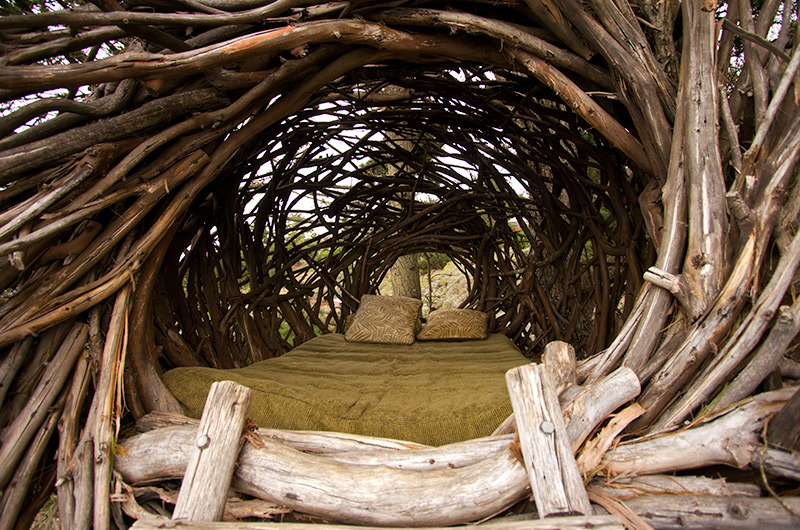 traveler-wanderer:<br />
My friend’s dad built this human bird nest at a resort called Treebones in Big Sur. It is truly wonderful and it overlooks the ocean :)<br />
