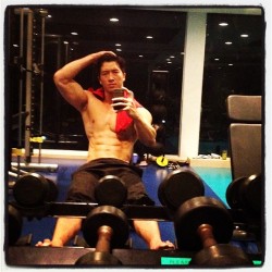 chinesemale:  Have u worked out yet. #fitness #jasonchee #gym #model #asian by jasonch33 http://ift.tt/1dFm3Rp 